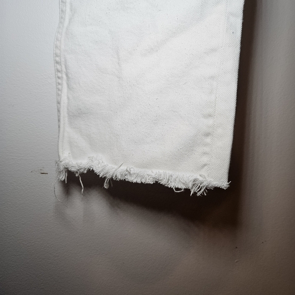 Everlane White High-Rise Kick Crop Jeans - Picture 3 of 10